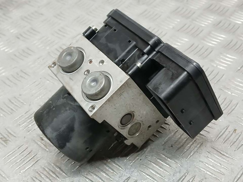 Recambio de abs para chrysler sebring berlina 2.0 crd limited referencia OEM IAM P05085335AG 0225521205091 ATE