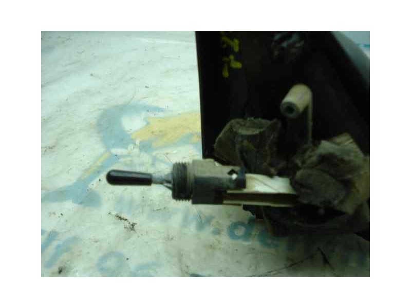 Recambio de retrovisor izquierdo para ford escort berl./turnier atlanta berlina referencia OEM IAM 1044265  MANUAL