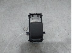 Recambio de mando elevalunas delantero derecho para toyota hilux (gun1) double cab gx 4x4 referencia OEM IAM 848100D300  