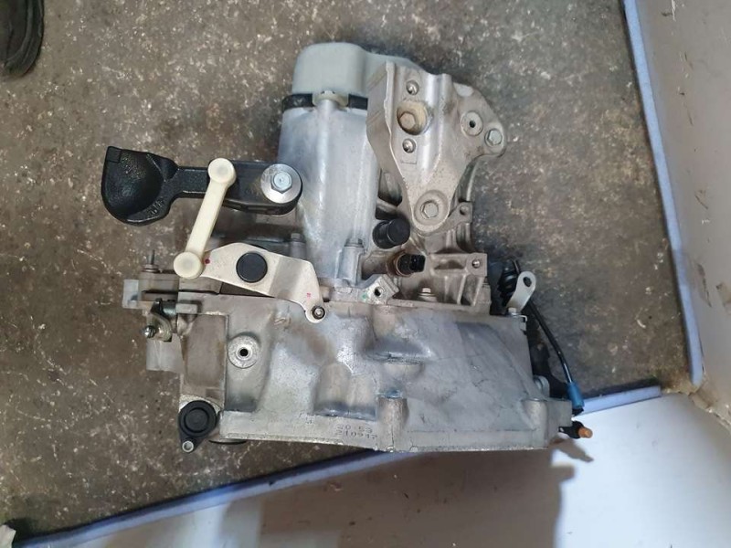 Recambio de caja cambios para citroën c3 feel referencia OEM IAM 20A701 508247 5 VELOCIDADES