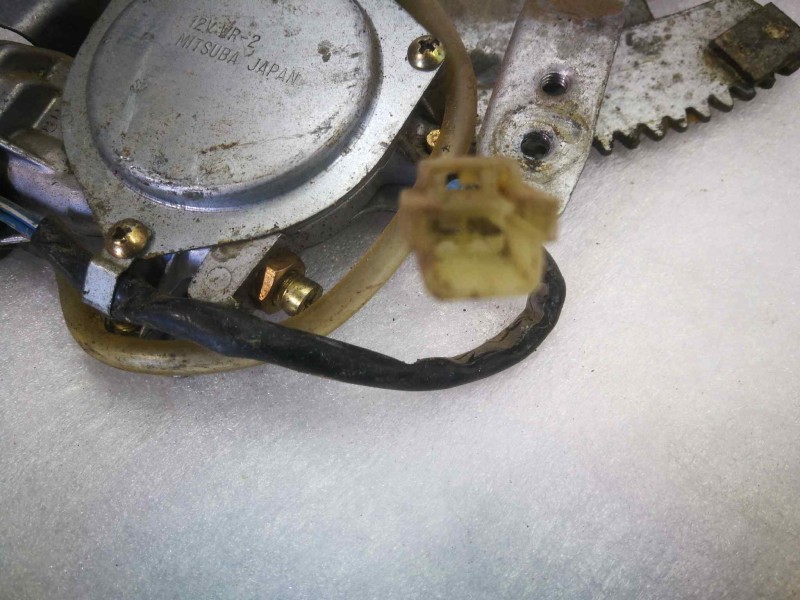 Recambio de elevalunas delantero derecho para mg serie 200 (xw) 216 gsi referencia OEM IAM   DOS PINS