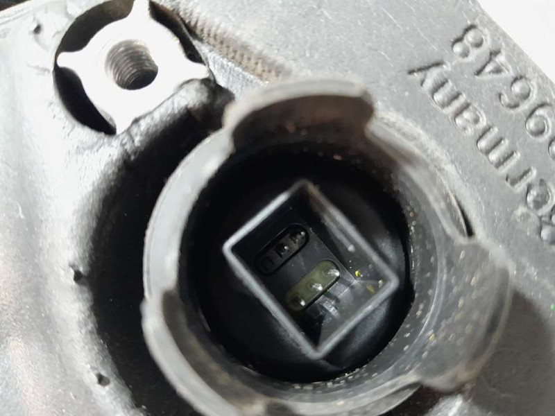 Recambio de retrovisor derecho para bmw serie 1 berlina (e81/e87) 120d referencia OEM IAM 51167268124  ELECTRICO 5 PINES