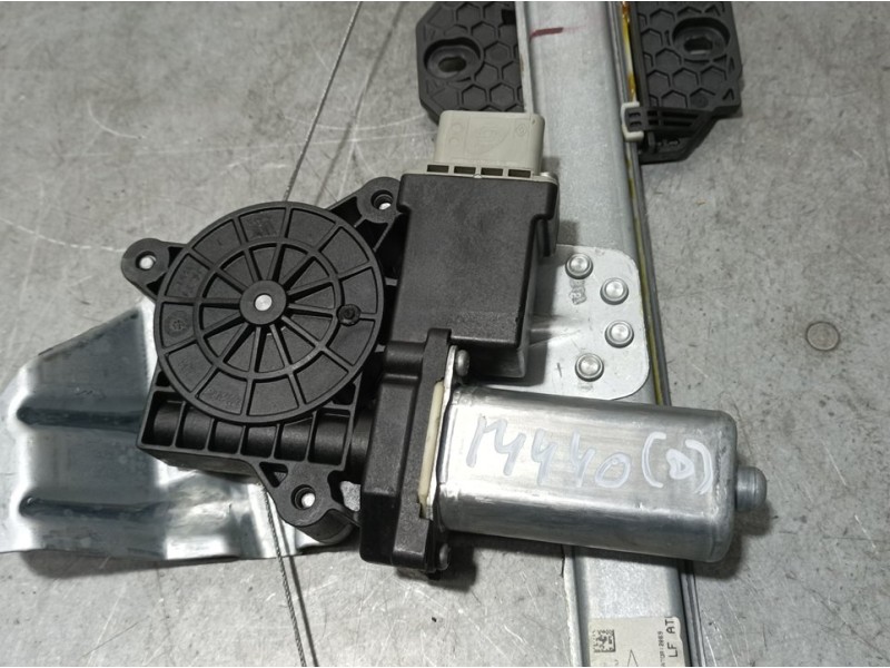 Recambio de elevalunas delantero izquierdo para dacia sandero access referencia OEM IAM 807211440R  ELECTRICO 6 PINS