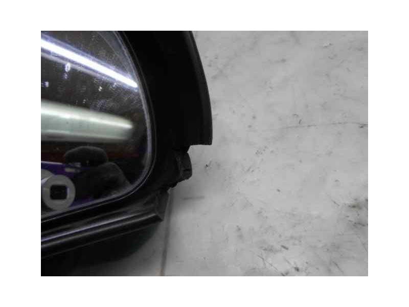 Recambio de retrovisor derecho para mazda 3 berlina (bk) 2.0 crdt sportive referencia OEM IAM BP4N69120A  ELECTRICO CARCASA ROTA