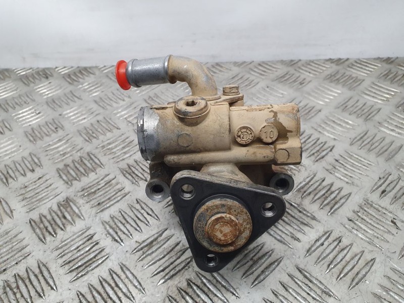 Recambio de bomba direccion para porsche cayenne (typ 9pa) básico referencia OEM IAM 7L5422154  