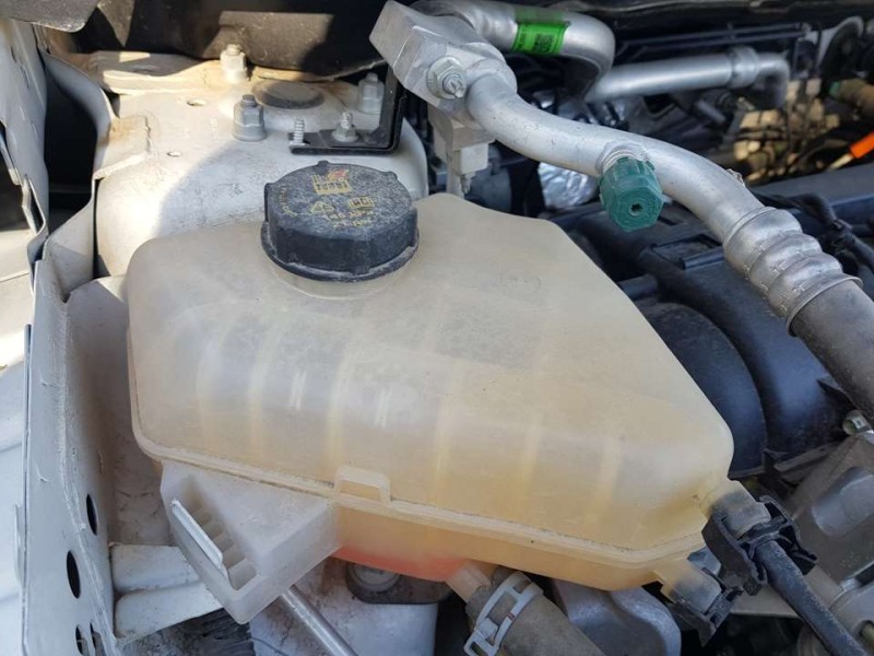 Recambio de deposito expansion para ford ka+ ultimate referencia OEM IAM 8V218K218AB  