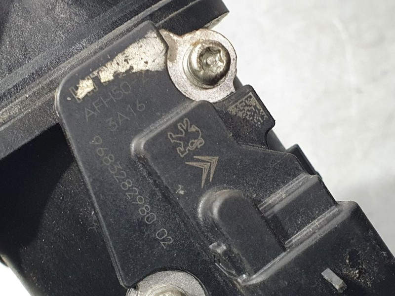 Recambio de caudalimetro para peugeot 207 urban referencia OEM IAM 9683282980  