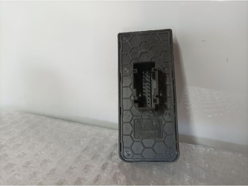 Recambio de mando elevalunas delantero izquierdo para citroën c3 feel referencia OEM IAM 98148907ZD  