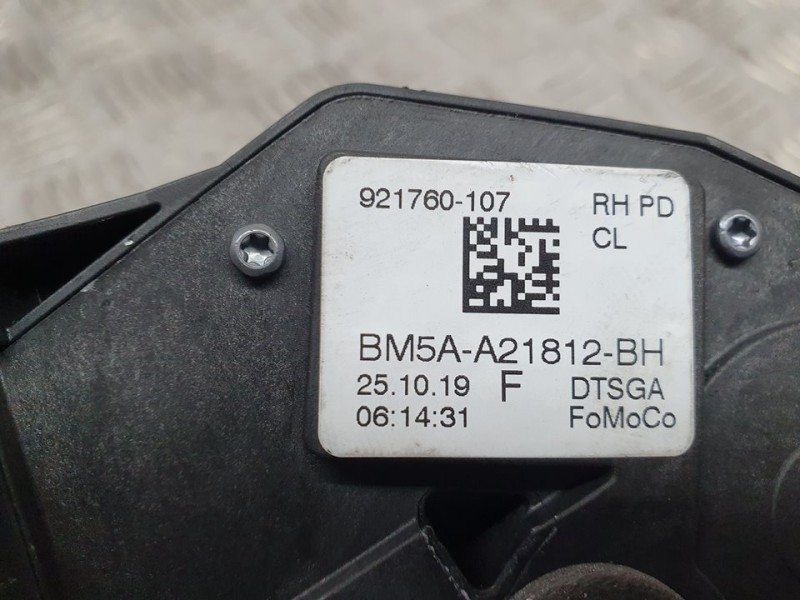 Recambio de cerradura puerta delantera derecha para ford kuga titanium referencia OEM IAM BM5AA21812BH 921760107 4 PINES
