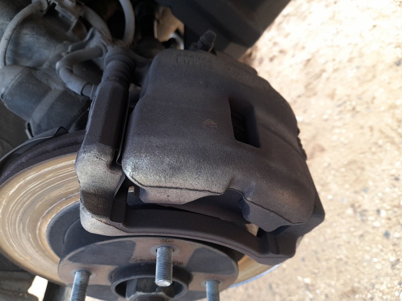 Recambio de pinza freno delantera derecha para nissan primera (p11) 2.0 td referencia OEM IAM 410012F521  