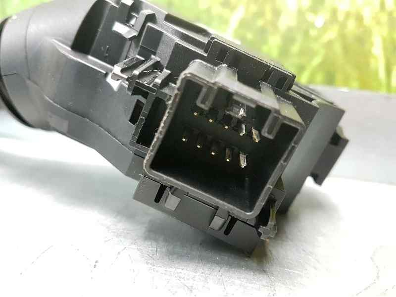 Recambio de mando limpia para ford fiesta (cb1) ambiente referencia OEM IAM 8A6T17A553AC  