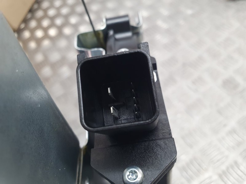 Recambio de elevalunas trasero derecho para opel astra j lim. cosmo referencia OEM IAM 13350763 911718106 BROSE ELECTRICO 7 PINE