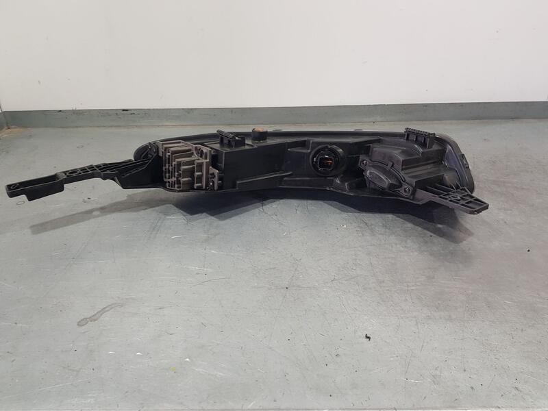 Recambio de piloto delantero derecho para hyundai bayon (bc3) 1.2 mpi referencia OEM IAM 92208Q0500  