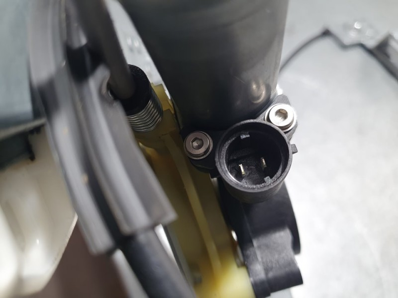 Recambio de elevalunas delantero derecho para renault kangoo emotion referencia OEM IAM SIN REF  ELECTRICO 2 PINES