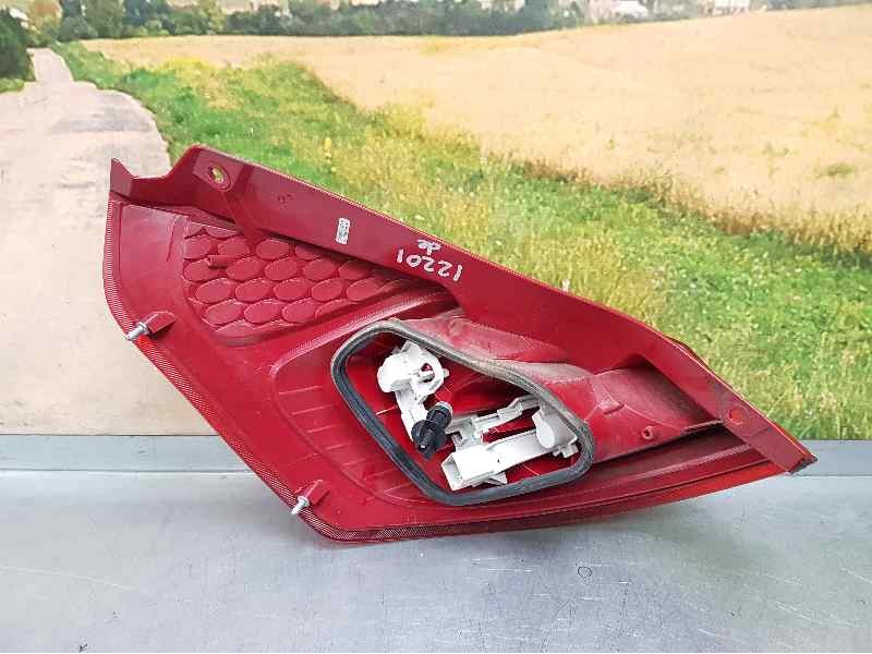 Recambio de piloto trasero derecho para ford fiesta (cb1) ambiente referencia OEM IAM 8A6113404AE  