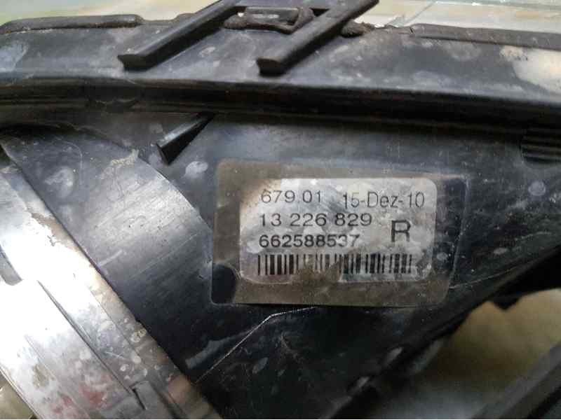 Recambio de faro antiniebla derecho para opel insignia berlina cosmo referencia OEM IAM 13226829 662588537 