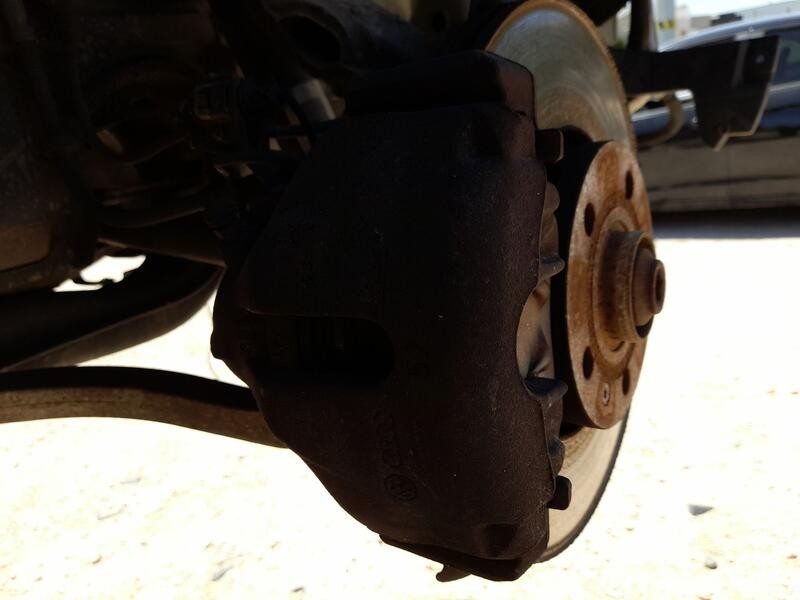 Recambio de pinza freno delantera derecha para seat exeo (3r2) 2.0 tdi referencia OEM IAM 8E0615124A ATE 