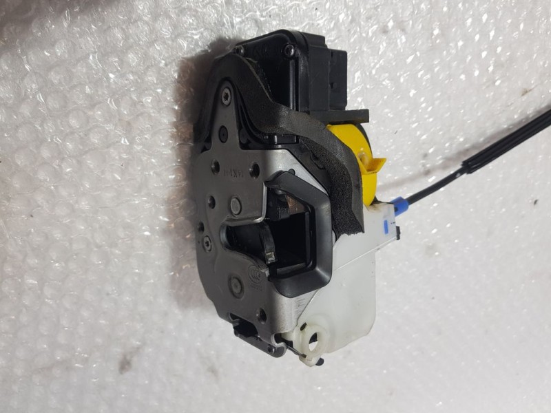 Recambio de cerradura puerta delantera izquierda para opel mokka excellence referencia OEM IAM 18579522  ELECTRICA 5 PINS