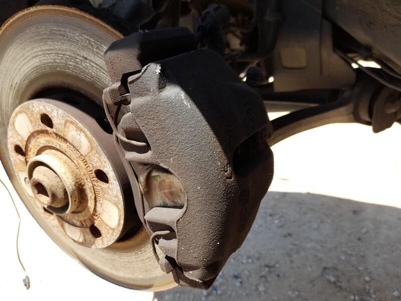 Recambio de pinza freno delantera izquierda para seat exeo (3r2) 2.0 tdi referencia OEM IAM 8E0615123A ATE 