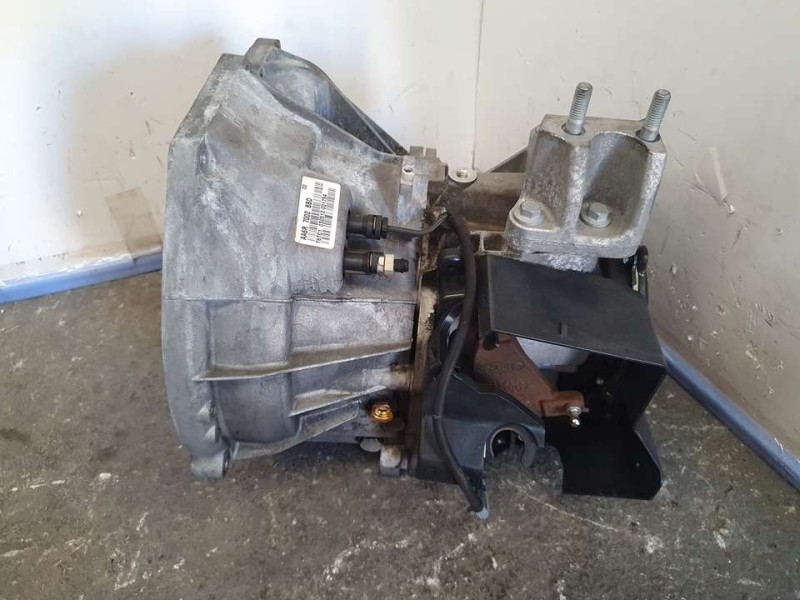 Recambio de caja cambios para ford fiesta (cb1) trend referencia OEM IAM AA6R7002BBD 030512 5VELOCIDADES