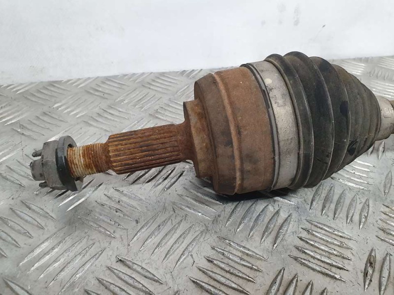 Recambio de transmision delantera izquierda para renault scenic iii dynamique referencia OEM IAM 8200847584  