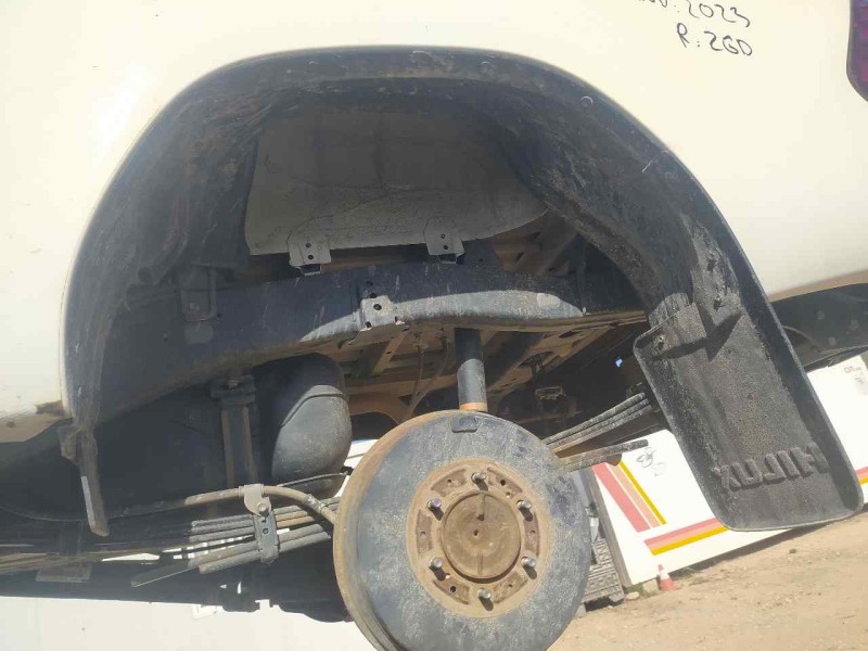 Recambio de plastico pase rueda tras. izq. para toyota hilux (gun1) double cab gx 4x4 referencia OEM IAM 656380K080  