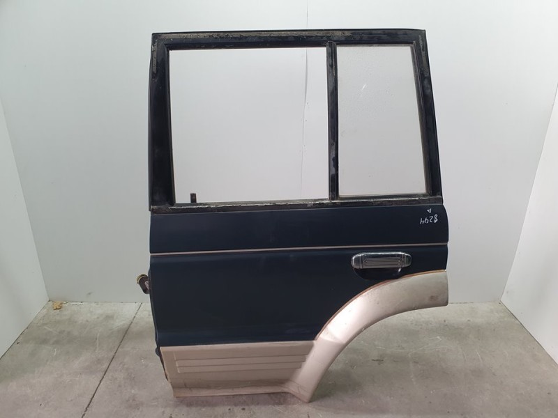 Recambio de puerta trasera izquierda para mitsubishi pajero (v44) referencia OEM IAM   