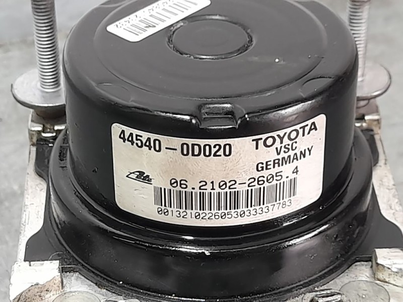 Recambio de abs para toyota yaris active referencia OEM IAM 445400D020  