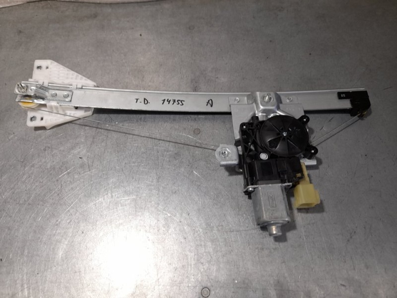 Recambio de elevalunas trasero derecho para ford kuga titanium referencia OEM IAM CJ54S27000BH  ELECTRICO 6 PINES