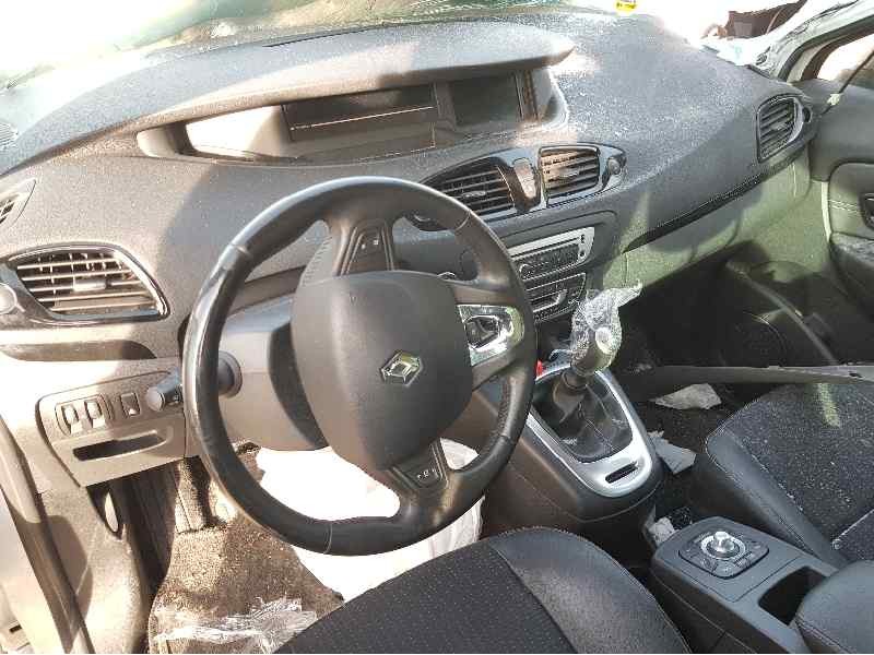 renault scenic iii del año 2013