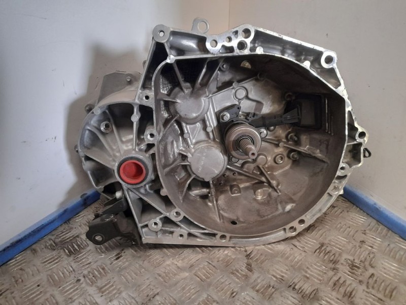 Recambio de caja cambios para peugeot 2008 (--.2013) allure referencia OEM IAM 20EA59 32S9261 6VELOCIDADES