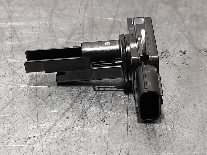 Recambio de caudalimetro para toyota yaris active referencia OEM IAM 222040V020  