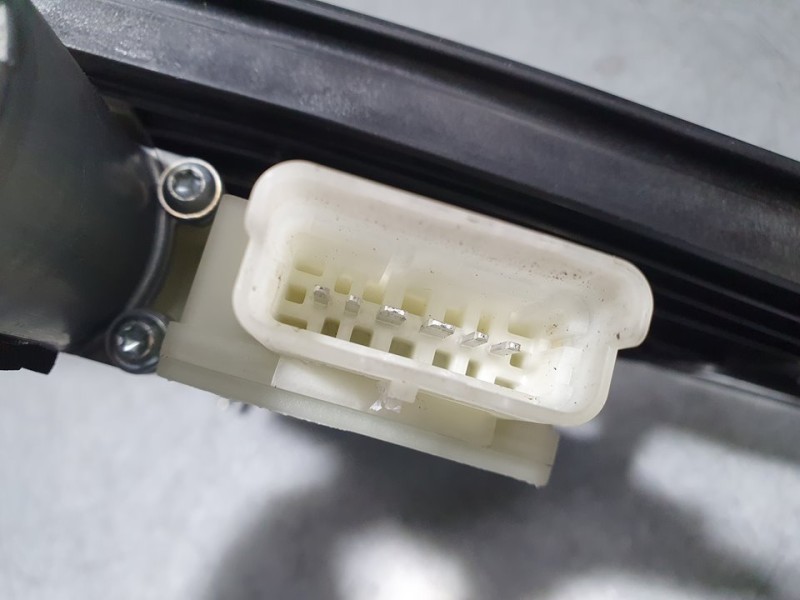 Recambio de elevalunas delantero derecho para renault clio v zen referencia OEM IAM 807201776R  ELECTRICO 6 PINES