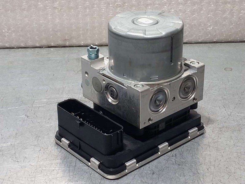 Recambio de abs para bmw serie 1 lim. (f40) 118i m sport referencia OEM IAM 5A25FD901  ATE