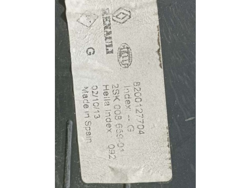 Recambio de piloto trasero izquierdo para renault scenic ii authentique referencia OEM IAM 8200127704  HELLA