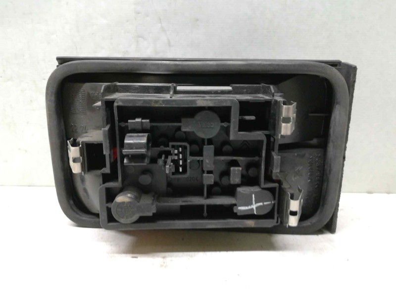 Recambio de piloto trasero izquierdo para citroën xantia berlina 1.8 16v monaco referencia OEM IAM   INTERIOR