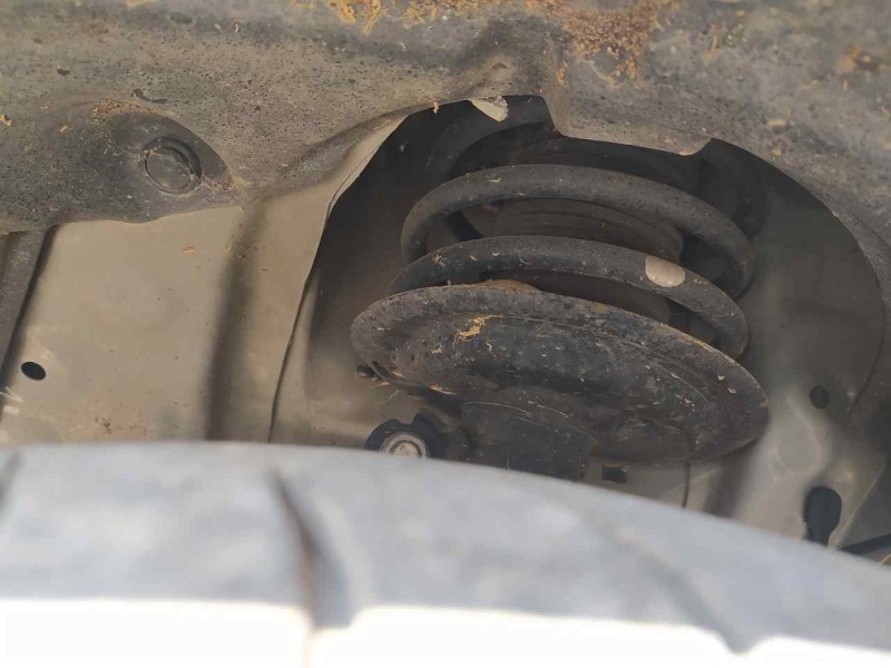 Recambio de amortiguador delantero izquierdo para toyota yaris active referencia OEM IAM 485200D280  