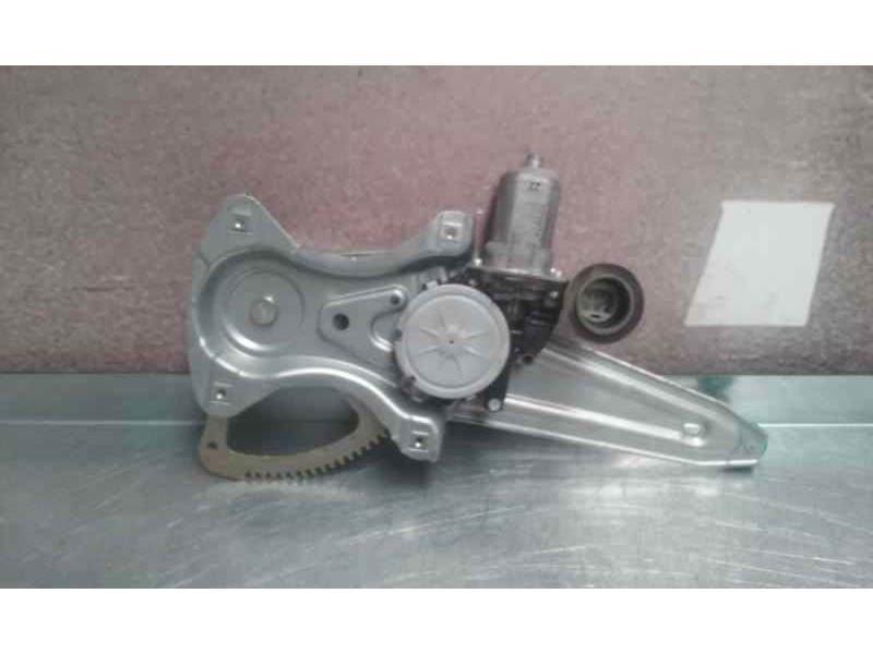 Recambio de elevalunas trasero derecho para toyota yaris active referencia OEM IAM AV262100 857200D120 DENSO