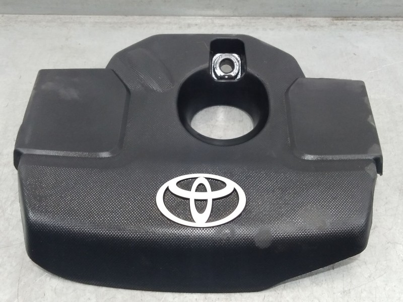 Recambio de tapa motor para toyota hilux (gun1) double cab gx 4x4 referencia OEM IAM 126010E030  
