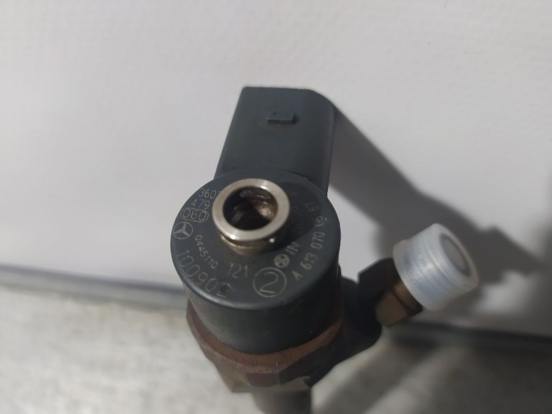 Recambio de inyector para mercedes-benz clase c (w203) sportcoupe c 220 cdi (203.706) referencia OEM IAM A6130700987  