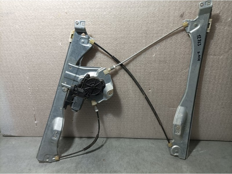 Recambio de elevalunas delantero derecho para renault clio iii expression referencia OEM IAM   ELECTRICO 6 PINS