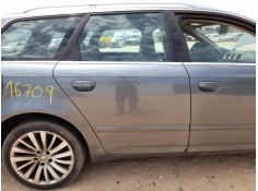 PUERTA TRASERA DERECHA 3R0833052 ROZADA 