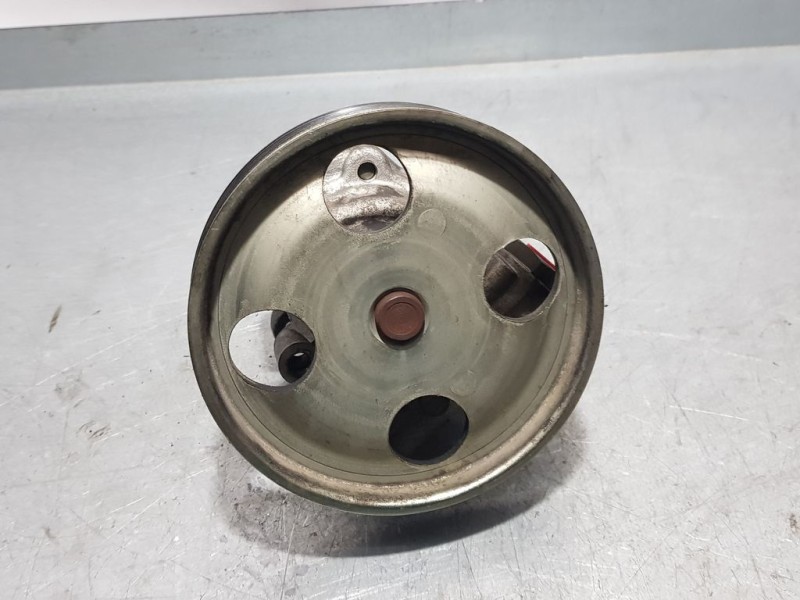 Recambio de bomba direccion para ford fiesta (cbk) ambiente referencia OEM IAM 2S6C3A696DC  CYB