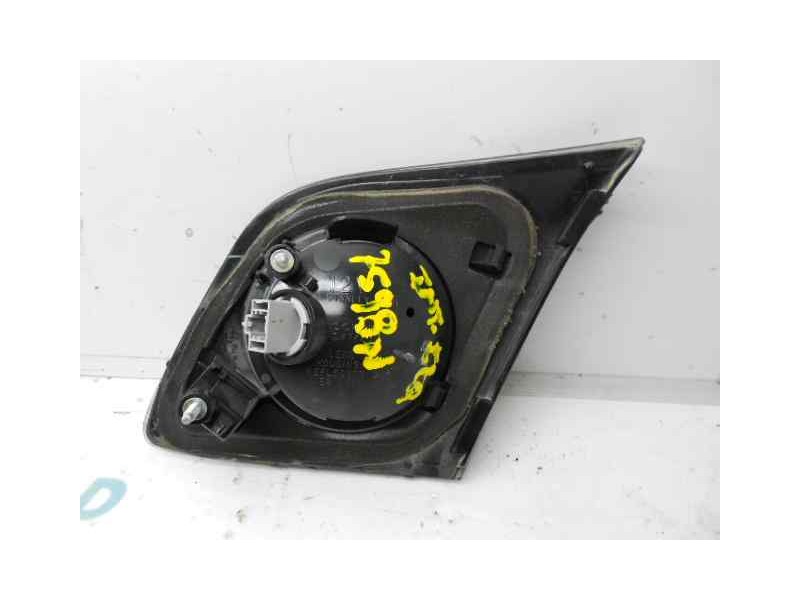 Recambio de piloto trasero izquierdo para mazda 3 berlina (bk) 2.0 crdt sportive referencia OEM IAM   INTERIOR