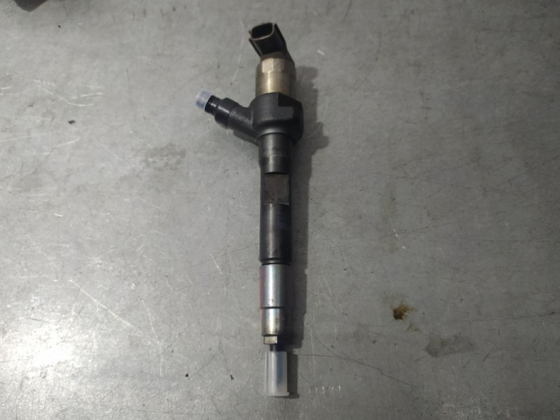 Recambio de inyector para mazda 3 lim. (bl) 2.2 turbodiesel cat referencia OEM IAM R2AA13H50 001011K06570 DENSO