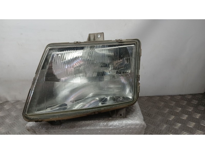 Recambio de faro izquierdo para mercedes-benz vito autobús (w638) 112 cdi 2.2 (638.194) referencia OEM IAM A6388200061 VALEO ROZ
