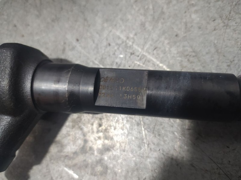 Recambio de inyector para mazda 3 lim. (bl) 2.2 turbodiesel cat referencia OEM IAM R2AA13H50 001011K06570 DENSO