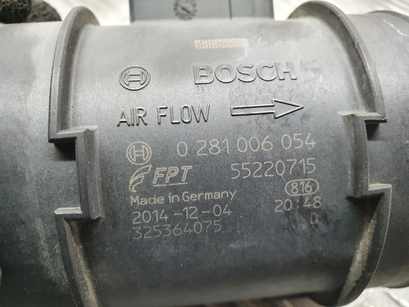 Recambio de caudalimetro para citroën nemo nivel b referencia OEM IAM 55220715 0281006054 BOSCH