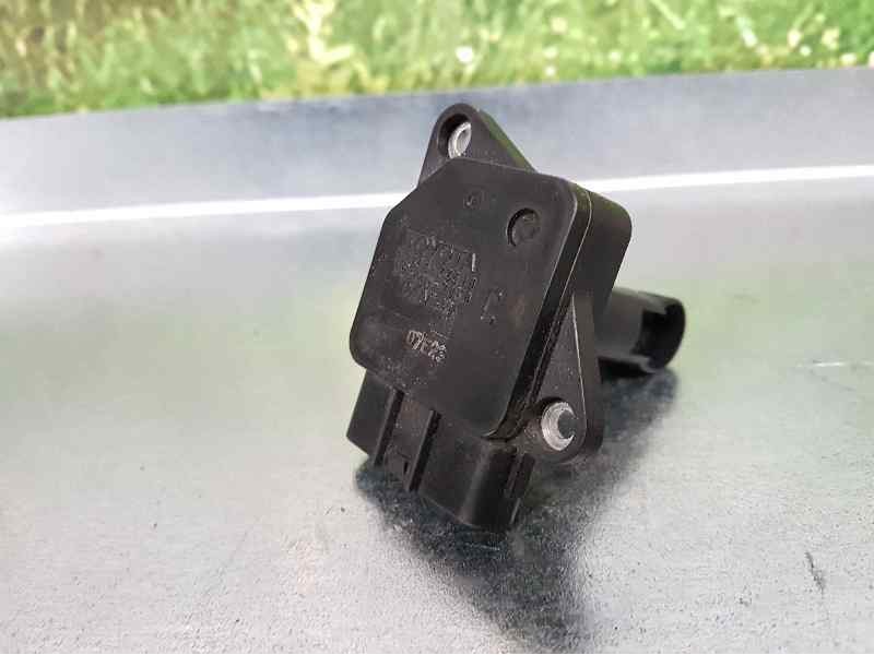 Recambio de caudalimetro para toyota corolla (e12) 1.6 linea sol berlina 3/5 referencia OEM IAM 2220422010 1974002030 DENSO