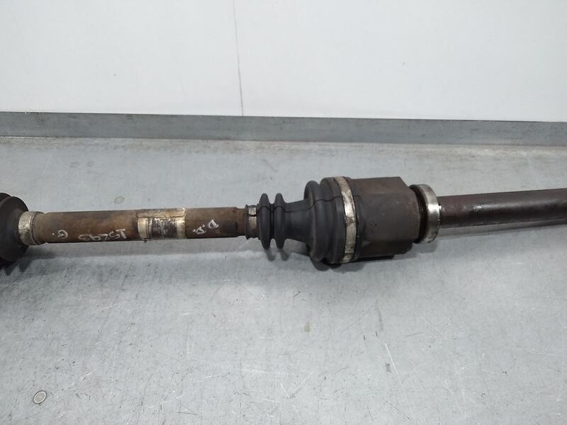 Recambio de transmision delantera derecha para renault scenic ii authentique referencia OEM IAM 8200436366  